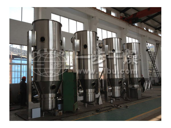 PGL-B喷雾干燥制粒机制作现场1